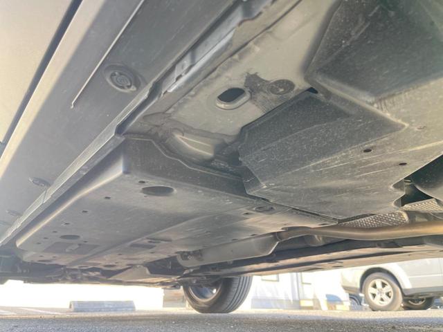 ヤリスクロス ハイブリッドＺ　全周囲カメラ　衝突被害軽減システム　レーダークルーズ　禁煙車　電動リアゲート　パワーシート　ドラレコ　コーナーセンサー　スマートキー　ＬＥＤヘッド　ＥＴＣ２．０　純正１８インチアルミ（21枚目）