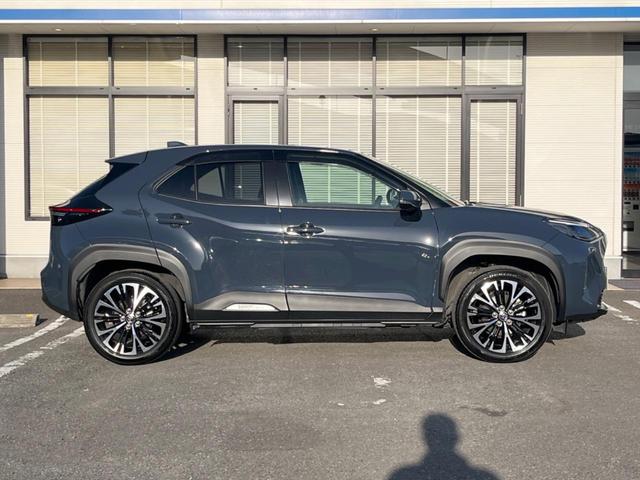 ヤリスクロス ハイブリッドＺ　全周囲カメラ　衝突被害軽減システム　レーダークルーズ　禁煙車　電動リアゲート　パワーシート　ドラレコ　コーナーセンサー　スマートキー　ＬＥＤヘッド　ＥＴＣ２．０　純正１８インチアルミ（31枚目）