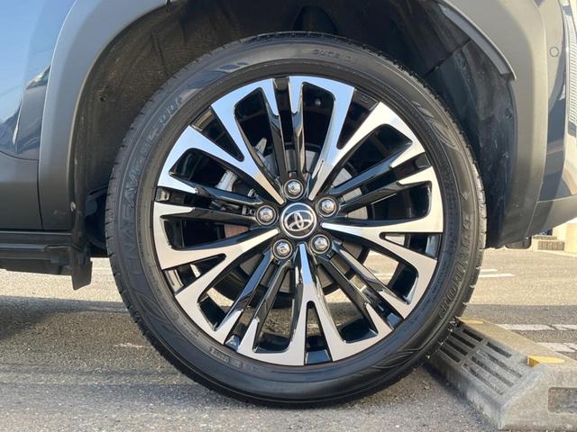 ヤリスクロス ハイブリッドＺ　全周囲カメラ　衝突被害軽減システム　レーダークルーズ　禁煙車　電動リアゲート　パワーシート　ドラレコ　コーナーセンサー　スマートキー　ＬＥＤヘッド　ＥＴＣ２．０　純正１８インチアルミ（34枚目）