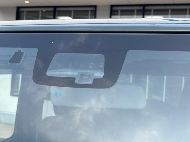 ジムニー ＸＣ　バックカメラ　セーフティサポート　禁煙車　シートヒーター　ＬＥＤヘッドライト　ディスプレイオーディオ　ＥＴＣ　クルーズコントロール　純正１６インチアルミ　革巻きステアリング　Ｂｌｕｅｔｏｏｔｈ再生（3枚目）