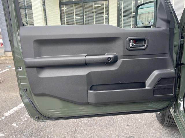 ジムニー ＸＣ　バックカメラ　セーフティサポート　禁煙車　シートヒーター　ＬＥＤヘッドライト　ディスプレイオーディオ　ＥＴＣ　クルーズコントロール　純正１６インチアルミ　革巻きステアリング　Ｂｌｕｅｔｏｏｔｈ再生（42枚目）