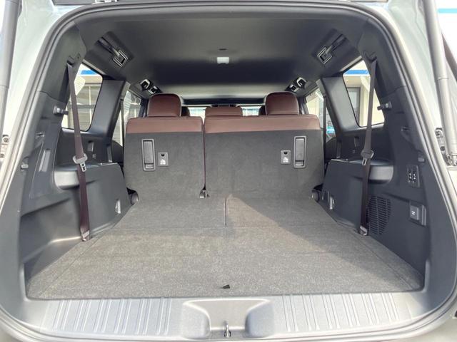 ���i�̂���������ʋ΁A���}���ɏ\���ȉ׎��X�y�[�X���m�ۂ��Ă���܂��B�V�[�g��|���ƁA�傫�ȉו��̐ύڂ��\�ł���