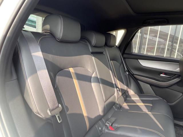 ＣＸ－６０ ＸＤ　エクスクルーシブモード　パノラマサンルーフ　全周囲カメラ　ＢＯＳＥサウンド　１００Ｖ電源　スマートブレーキサポート　レーダークルーズ　禁煙車　電動リアゲート　革シート　シートベンチレーション　メモリー機能付きパワーシート（10枚目）