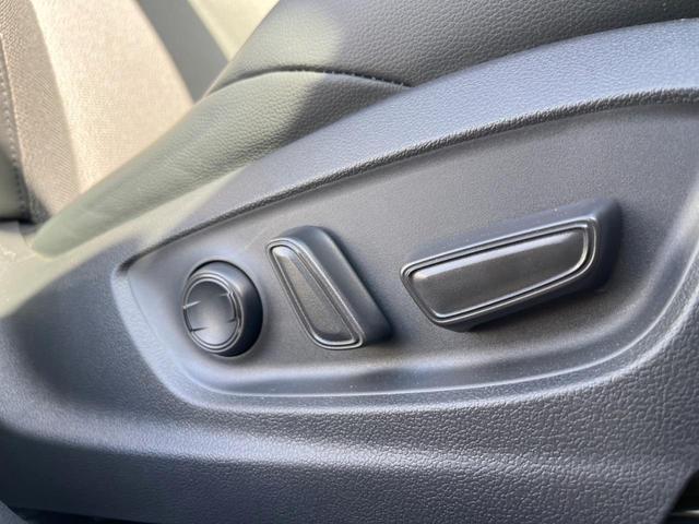 カローラクロス ハイブリッド　Ｚ　ガラスルーフ　モデリスタエアロ　ナビ機能付１０．５型ディスプレイオーディオ　全周囲カメラ　ブラインドスポットモニター　セーフティセンス　レーダークルコン　禁煙車　ハンズフリーパワーバックドア　ドラレコ（45枚目）