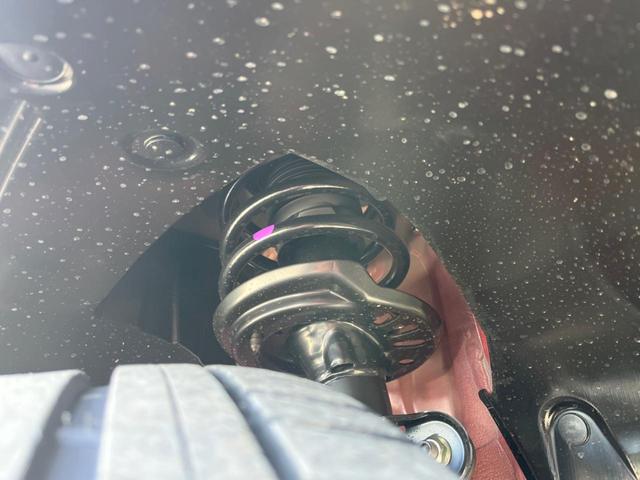 ヴェゼル ｅ：ＨＥＶ　ＲＳ　登録済未使用車　全周囲カメラ　プレミアムオーディオ　ホンダセンシング　レーダークルコン　ハンズフリーパワーバックドア　シートヒーター　コーナーセンサー　ＬＥＤ］ヘッド　９型ホンダコネクトディスプレイ（23枚目）