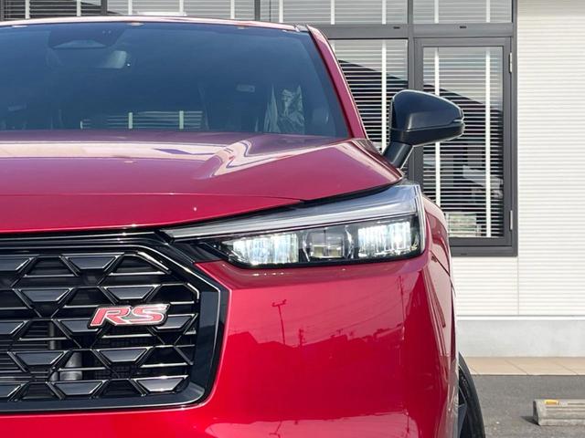 ヴェゼル ｅ：ＨＥＶ　ＲＳ　登録済未使用車　全周囲カメラ　プレミアムオーディオ　ホンダセンシング　レーダークルコン　ハンズフリーパワーバックドア　シートヒーター　コーナーセンサー　ＬＥＤ］ヘッド　９型ホンダコネクトディスプレイ（29枚目）