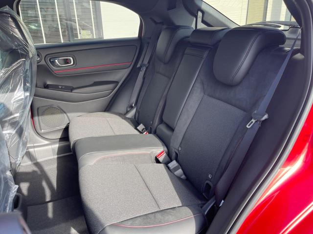 ヴェゼル ｅ：ＨＥＶ　ＲＳ　登録済未使用車　全周囲カメラ　プレミアムオーディオ　ホンダセンシング　レーダークルコン　ハンズフリーパワーバックドア　シートヒーター　コーナーセンサー　ＬＥＤ］ヘッド　９型ホンダコネクトディスプレイ（39枚目）
