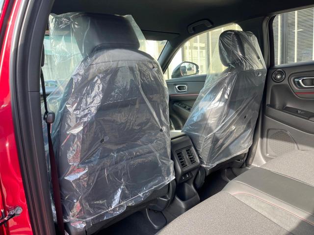 ヴェゼル ｅ：ＨＥＶ　ＲＳ　登録済未使用車　全周囲カメラ　プレミアムオーディオ　ホンダセンシング　レーダークルコン　ハンズフリーパワーバックドア　シートヒーター　コーナーセンサー　ＬＥＤ］ヘッド　９型ホンダコネクトディスプレイ（41枚目）