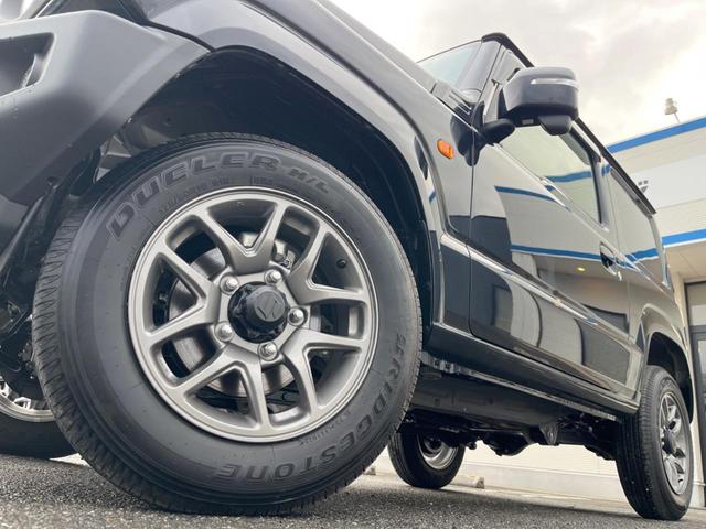 �y�����P�U�C���`�A���~�z�C�[���z�O�ςɃ}�b�`���������A���~�z�C�[���𑕒����Ă���܂��B�e��ЊO�A���~�z�C�[����A�X�^�b�h���X�^�C�����戵�����Ă���܂��B���񂲑��k����������