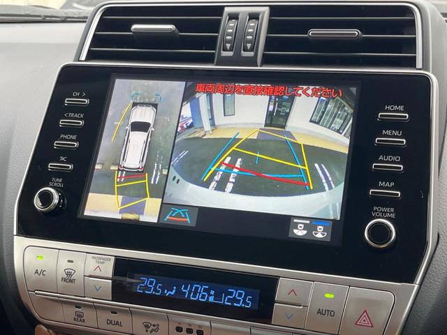 �y�p�m���~�b�N�r���[���j�^�[�z��p�̃J�����ɂ��A�ォ�猩���낵���悤�Ȏ��_�łR�U�O�x�N���}�̎��͂��m�F���邱�Ƃ��ł��܂������p�������m�F���₷���A�����ꏊ�ł̐؂�Ԃ��⒓�Ԃ��X���[�Y�ɍs���܂��B