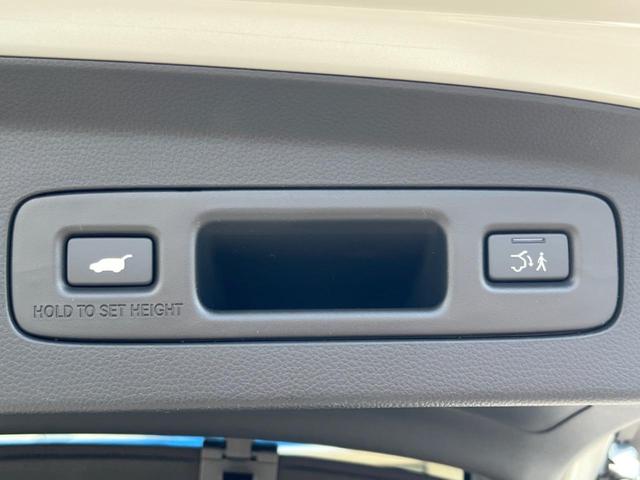 ヴェゼル ｅ：ＨＥＶ　ＲＳ　登録済未使用車　９型ホンダコネクトディスプレイ　全周囲カメラ　ホンダセンシング　アダプティブクルコン　ハンズフリーパワーバックドア　シートヒーター　コーナーセンサー　ＬＥＤヘッド　ＥＴＣ２．０（6枚目）