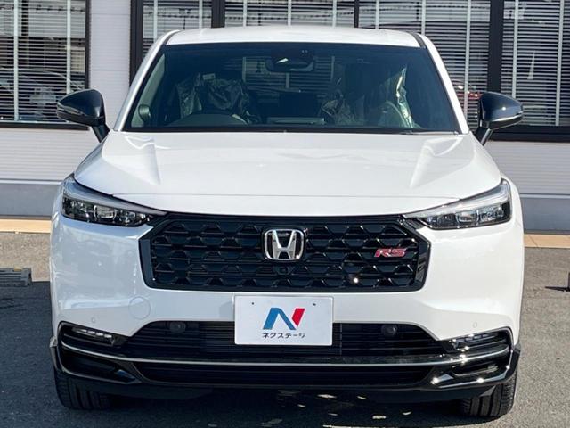 ヴェゼル ｅ：ＨＥＶ　ＲＳ　登録済未使用車　９型ホンダコネクトディスプレイ　全周囲カメラ　ホンダセンシング　アダプティブクルコン　ハンズフリーパワーバックドア　シートヒーター　コーナーセンサー　ＬＥＤヘッド　ＥＴＣ２．０（15枚目）