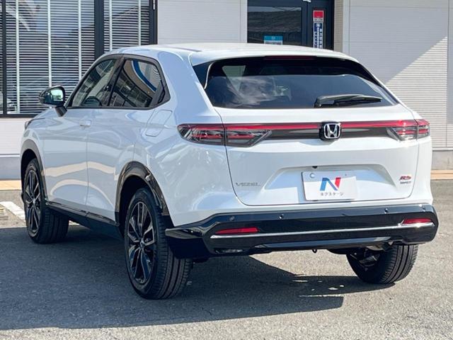 ヴェゼル ｅ：ＨＥＶ　ＲＳ　登録済未使用車　９型ホンダコネクトディスプレイ　全周囲カメラ　ホンダセンシング　アダプティブクルコン　ハンズフリーパワーバックドア　シートヒーター　コーナーセンサー　ＬＥＤヘッド　ＥＴＣ２．０（28枚目）