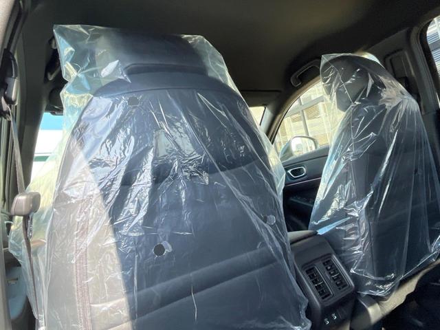 ヴェゼル ｅ：ＨＥＶ　ＲＳ　登録済未使用車　９型ホンダコネクトディスプレイ　全周囲カメラ　ホンダセンシング　アダプティブクルコン　ハンズフリーパワーバックドア　シートヒーター　コーナーセンサー　ＬＥＤヘッド　ＥＴＣ２．０（41枚目）