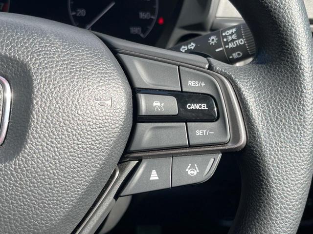 �y�A�_�v�e�B�u�N���[�Y�R���g���[���z�������H�ł̒��������s���y�ɁI�I�����ő��x��ۂN���[�Y�R���g���[�����A�Փˌy���V�X�e���ƘA�g���A�O���̎ԗ������m���ĎԊԂ�ۂ悤�ɑ��x���߂��Ă���܂��I�I