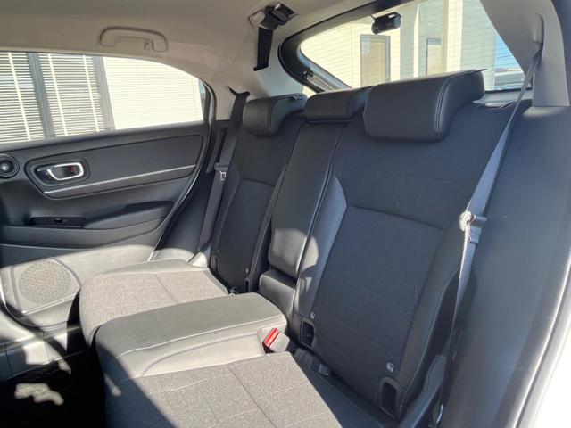 ヴェゼル ｅ：ＨＥＶ　Ｚ　純正９インチナビ　全周囲カメラ　ホンダセンシング　禁煙車　電動リアゲート　ハーフレザーシート　シートヒーター　ドラレコ　スマートキー　シーケンシャルターンランプ　ＥＴＣ２．０　純正１８インチアルミ（41枚目）