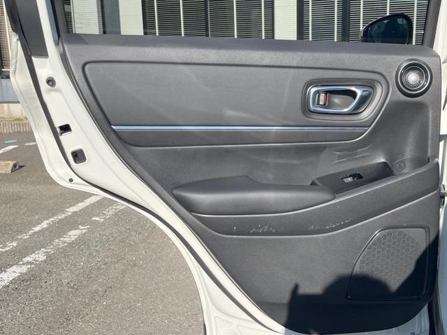 ヴェゼル ｅ：ＨＥＶ　Ｚ　純正９インチナビ　全周囲カメラ　ホンダセンシング　禁煙車　電動リアゲート　ハーフレザーシート　シートヒーター　ドラレコ　スマートキー　シーケンシャルターンランプ　ＥＴＣ２．０　純正１８インチアルミ（50枚目）