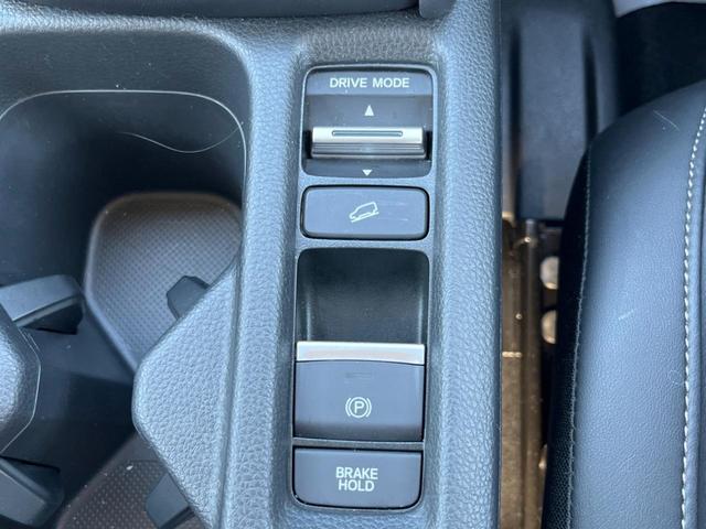 ヴェゼル ｅ：ＨＥＶ　Ｚ　純正９インチナビ　全周囲カメラ　ホンダセンシング　禁煙車　電動リアゲート　ハーフレザーシート　シートヒーター　ドラレコ　スマートキー　シーケンシャルターンランプ　ＥＴＣ２．０　純正１８インチアルミ（52枚目）