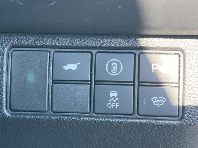 ヴェゼル ｅ：ＨＥＶ　Ｚ　純正９インチナビ　全周囲カメラ　ホンダセンシング　禁煙車　電動リアゲート　ハーフレザーシート　シートヒーター　ドラレコ　スマートキー　シーケンシャルターンランプ　ＥＴＣ２．０　純正１８インチアルミ（56枚目）