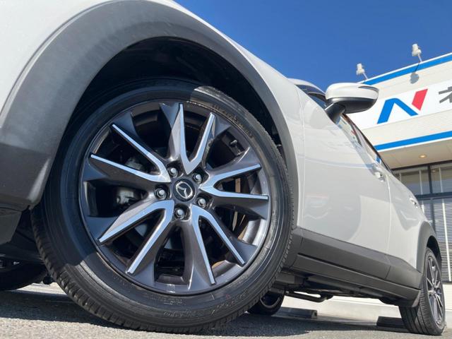 �y�����P�W�C���`�A���~�z�C�[���z�O�ςɃ}�b�`���������A���~�z�C�[���𑕒����Ă���܂��B�e��ЊO�A���~�z�C�[����A�X�^�b�h���X�^�C�����戵�����Ă���܂��B���񂲑��k����������