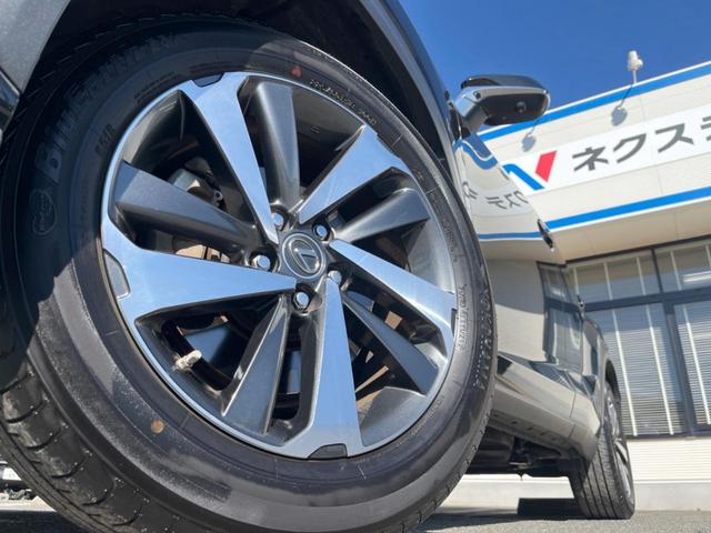 �y�����I�v�V�����P�W�C���`�A���~�z�C�[���z�����I�v�V�����z�C�[���𑕒��B���s���\�̌���ɉ����A�O�ς����X�^�C���b�V���ɂȂ��Ă��܂��B