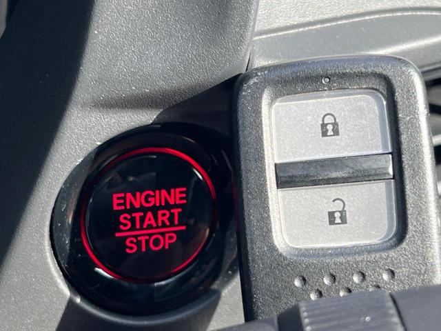 �y�g���������X�}�[�g�L�[�z�J�o����|�P�b�g�ɓ��ꂽ�܂܂ł��h�A�̎{���E�������\�ȃX�}�[�g�L�[�𑕔��B�G���W���̃I���E�I�t�����J�M�����o���K�v����������Ƃ��Ă��֗��ł���