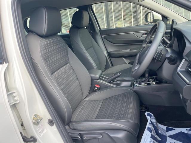 �y�n�[�t���U�[�V�[�g�z�������ƍ���S�n�𗼗������l�C�̃V�[�g���w�ʁE���ʂ̃t�@�u���b�N�f�ނ́A�ʋC���̗ǂ��⊊��ɂ����ɗD��Ă��܂��B�C���╞���ɍ��E���ꂸ���K�ɂ���肢�������܂��B