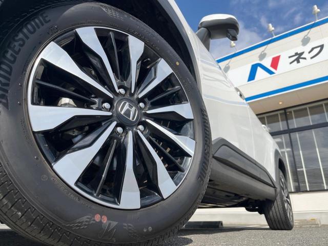 �y�����P�V�C���`�A���~�z�C�[���z�O�ςɃ}�b�`���������A���~�z�C�[���𑕒����Ă���܂��B�e��ЊO�A���~�z�C�[����A�X�^�b�h���X�^�C�����戵�����Ă���܂��B���񂲑��k����������