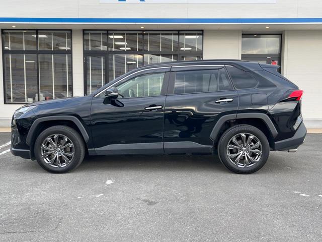 ＲＡＶ４ ハイブリッドＧ　パノラマサンルーフ　デジタルインナーミラー　全周囲カメラ　セーフティセンス　レーダークルーズ　禁煙車　電動リアゲート　シートエアコン　パワーシート　ＬＥＤヘッド　１０．５インチディスプレイオーディオ（28枚目）