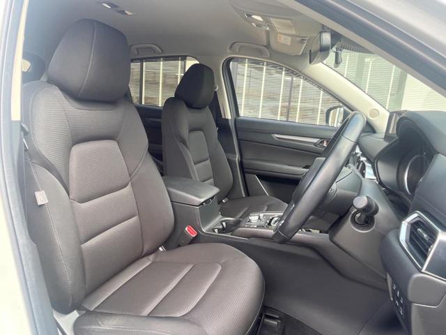 ＣＸ－５ ２０Ｓ　スマートエディション　１０．２５型純正ＳＤナビ　全周囲カメラ　衝突被害軽減システム　レーダークルーズ　禁煙車　ドラレコ　コーナーセンサー　スマートキー　ＬＥＤヘッド　ＥＴＣ　純正１７インチアルミ　車線逸脱警報　オートライト（9枚目）