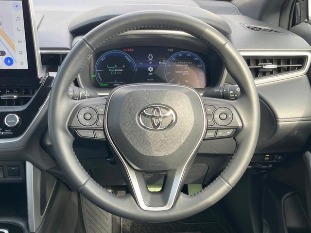 カローラクロス ハイブリッド　Ｚ　ガラスルーフ　バックカメラ　衝突被害軽減システム　レーダークルーズ　禁煙車　電動リアゲート　ハーフレザーシート　パワーシート　コーナーセンサー　スマートキー　ＬＥＤヘッド　ルーフレール　ＥＴＣ２．０（12枚目）