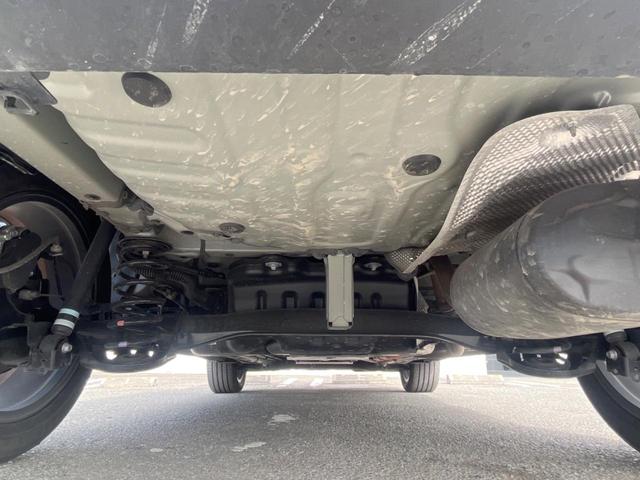 カローラクロス ハイブリッド　Ｚ　ガラスルーフ　バックカメラ　衝突被害軽減システム　レーダークルーズ　禁煙車　電動リアゲート　ハーフレザーシート　パワーシート　コーナーセンサー　スマートキー　ＬＥＤヘッド　ルーフレール　ＥＴＣ２．０（19枚目）