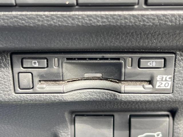 カローラクロス ハイブリッド　Ｚ　ガラスルーフ　バックカメラ　衝突被害軽減システム　レーダークルーズ　禁煙車　電動リアゲート　ハーフレザーシート　パワーシート　コーナーセンサー　スマートキー　ＬＥＤヘッド　ルーフレール　ＥＴＣ２．０（38枚目）