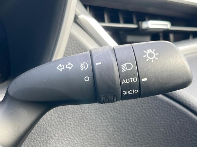 カローラクロス ハイブリッド　Ｚ　ガラスルーフ　バックカメラ　衝突被害軽減システム　レーダークルーズ　禁煙車　電動リアゲート　ハーフレザーシート　パワーシート　コーナーセンサー　スマートキー　ＬＥＤヘッド　ルーフレール　ＥＴＣ２．０（43枚目）