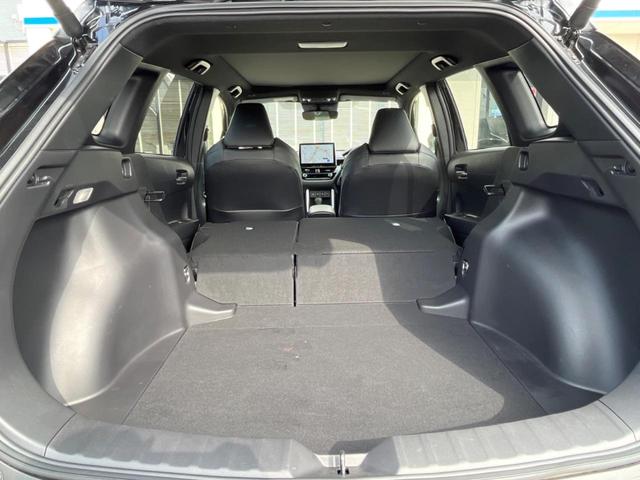 カローラクロス ハイブリッド　Ｚ　ガラスルーフ　バックカメラ　衝突被害軽減システム　レーダークルーズ　禁煙車　電動リアゲート　ハーフレザーシート　パワーシート　コーナーセンサー　スマートキー　ＬＥＤヘッド　ルーフレール　ＥＴＣ２．０（54枚目）