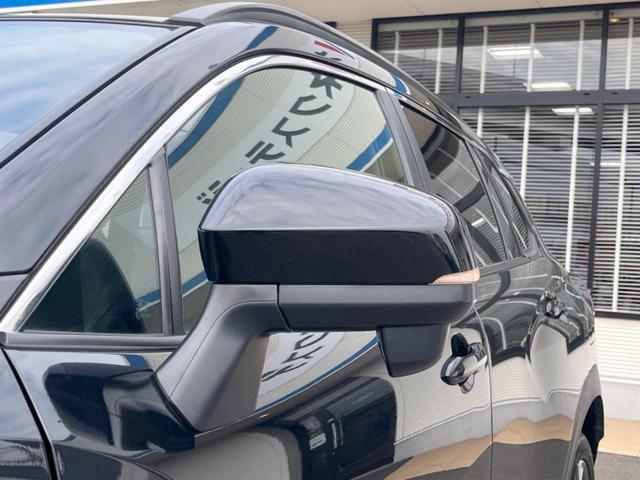 カローラクロス ハイブリッド　Ｚ　ガラスルーフ　バックカメラ　衝突被害軽減システム　レーダークルーズ　禁煙車　電動リアゲート　ハーフレザーシート　パワーシート　コーナーセンサー　スマートキー　ＬＥＤヘッド　ルーフレール　ＥＴＣ２．０（64枚目）