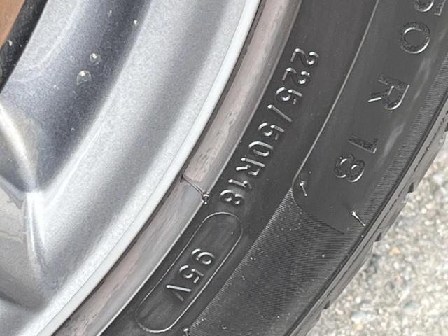 カローラクロス ハイブリッド　Ｚ　ガラスルーフ　バックカメラ　衝突被害軽減システム　レーダークルーズ　禁煙車　電動リアゲート　ハーフレザーシート　パワーシート　コーナーセンサー　スマートキー　ＬＥＤヘッド　ルーフレール　ＥＴＣ２．０（66枚目）