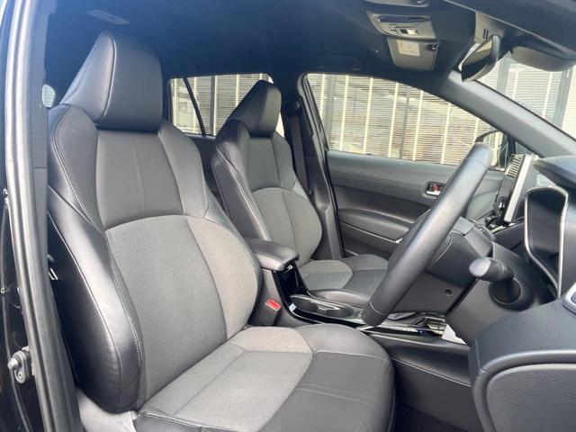 カローラクロス ハイブリッド　Ｚ　バックカメラ　衝突被害軽減システム　レーダークルーズ　禁煙車　電動リアゲート　ハーフレザーシート　パワーシート　コーナーセンサー　スマートキー　ＬＥＤヘッド　ルーフレール　ビルトインＥＴＣ（9枚目）