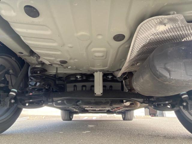 カローラクロス ハイブリッド　Ｚ　バックカメラ　衝突被害軽減システム　レーダークルーズ　禁煙車　電動リアゲート　ハーフレザーシート　パワーシート　コーナーセンサー　スマートキー　ＬＥＤヘッド　ルーフレール　ビルトインＥＴＣ（19枚目）