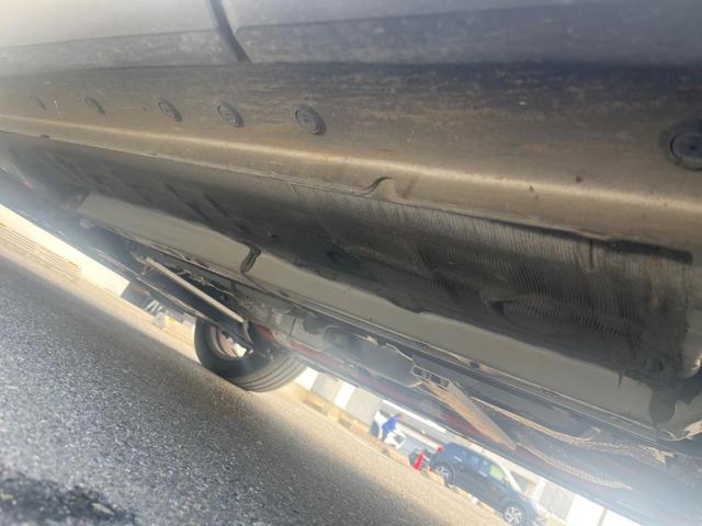 カローラクロス ハイブリッド　Ｚ　バックカメラ　衝突被害軽減システム　レーダークルーズ　禁煙車　電動リアゲート　ハーフレザーシート　パワーシート　コーナーセンサー　スマートキー　ＬＥＤヘッド　ルーフレール　ビルトインＥＴＣ（23枚目）