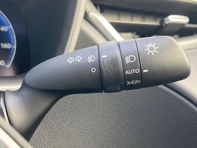 カローラクロス ハイブリッド　Ｚ　バックカメラ　衝突被害軽減システム　レーダークルーズ　禁煙車　電動リアゲート　ハーフレザーシート　パワーシート　コーナーセンサー　スマートキー　ＬＥＤヘッド　ルーフレール　ビルトインＥＴＣ（36枚目）