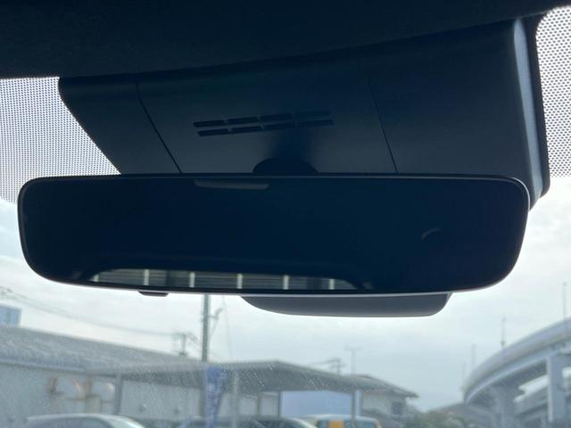 カローラクロス ハイブリッド　Ｚ　バックカメラ　衝突被害軽減システム　レーダークルーズ　禁煙車　電動リアゲート　ハーフレザーシート　パワーシート　コーナーセンサー　スマートキー　ＬＥＤヘッド　ルーフレール　ビルトインＥＴＣ（41枚目）