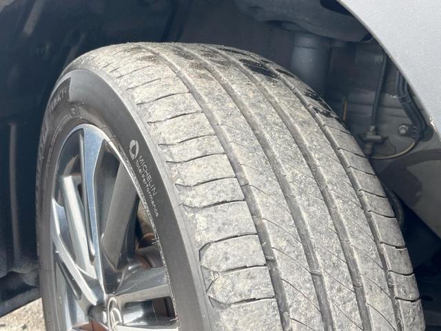 カローラクロス ハイブリッド　Ｚ　バックカメラ　衝突被害軽減システム　レーダークルーズ　禁煙車　電動リアゲート　ハーフレザーシート　パワーシート　コーナーセンサー　スマートキー　ＬＥＤヘッド　ルーフレール　ビルトインＥＴＣ（63枚目）