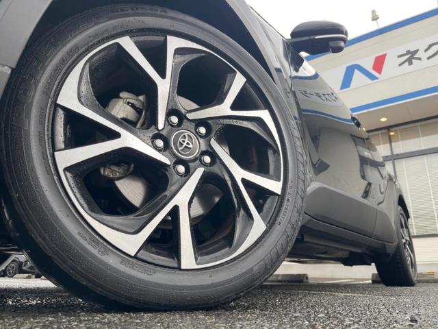 �y�����P�W�C���`�A���~�z�C�[���z�O�ςɃ}�b�`���������A���~�z�C�[���𑕒����Ă���܂��B�e��ЊO�A���~�z�C�[����A�X�^�b�h���X�^�C�����戵�����Ă���܂��B���񂲑��k����������