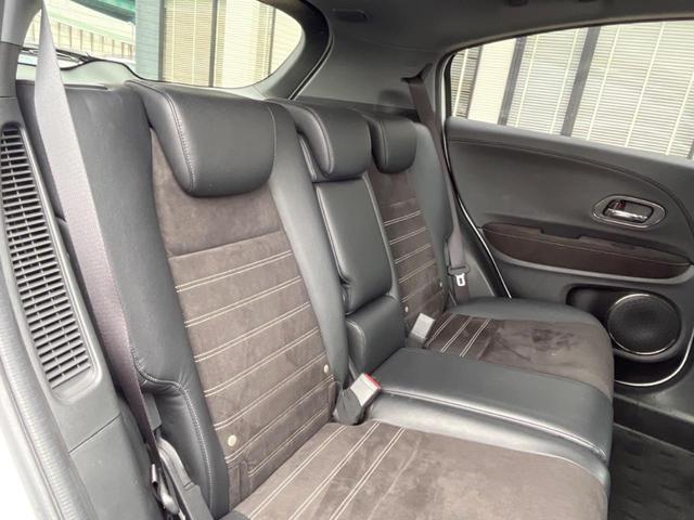 ヴェゼル ハイブリッドＲＳ・ホンダセンシング　ホンダセンシング　アダプティブクルコン　禁煙車　ハーフレザーシート　シートヒーター　スマートキー　ＬＥＤヘッド　ＥＴＣ　純正１８インチアルミ　車線逸脱警報　オートブレーキホールド　オートライト（10枚目）