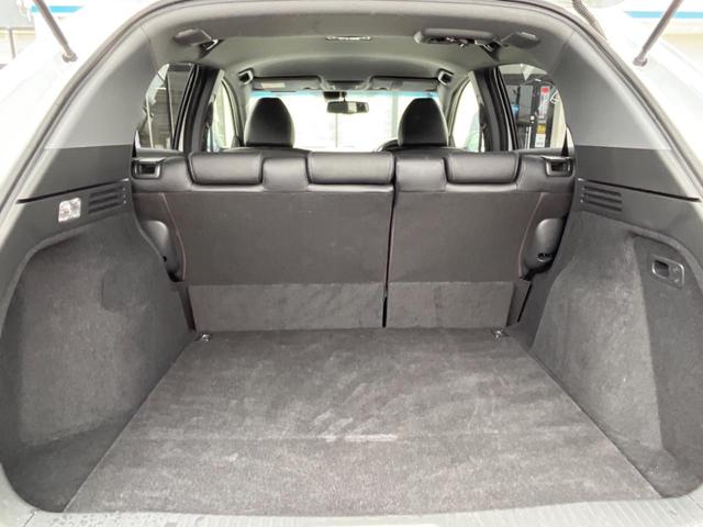 ヴェゼル ハイブリッドＲＳ・ホンダセンシング　ホンダセンシング　アダプティブクルコン　禁煙車　ハーフレザーシート　シートヒーター　スマートキー　ＬＥＤヘッド　ＥＴＣ　純正１８インチアルミ　車線逸脱警報　オートブレーキホールド　オートライト（11枚目）