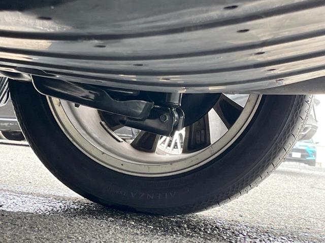 ヴェゼル ハイブリッドＲＳ・ホンダセンシング　ホンダセンシング　アダプティブクルコン　禁煙車　ハーフレザーシート　シートヒーター　スマートキー　ＬＥＤヘッド　ＥＴＣ　純正１８インチアルミ　車線逸脱警報　オートブレーキホールド　オートライト（21枚目）