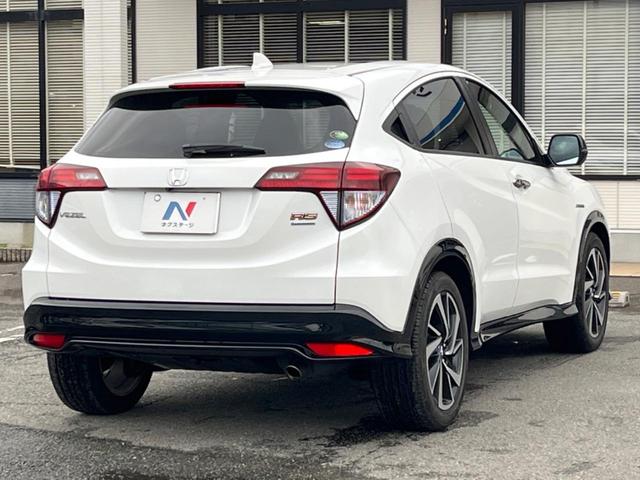 ヴェゼル ハイブリッドＲＳ・ホンダセンシング　ホンダセンシング　アダプティブクルコン　禁煙車　ハーフレザーシート　シートヒーター　スマートキー　ＬＥＤヘッド　ＥＴＣ　純正１８インチアルミ　車線逸脱警報　オートブレーキホールド　オートライト（30枚目）