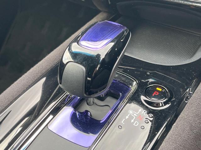 ヴェゼル ハイブリッドＲＳ・ホンダセンシング　ホンダセンシング　アダプティブクルコン　禁煙車　ハーフレザーシート　シートヒーター　スマートキー　ＬＥＤヘッド　ＥＴＣ　純正１８インチアルミ　車線逸脱警報　オートブレーキホールド　オートライト（42枚目）