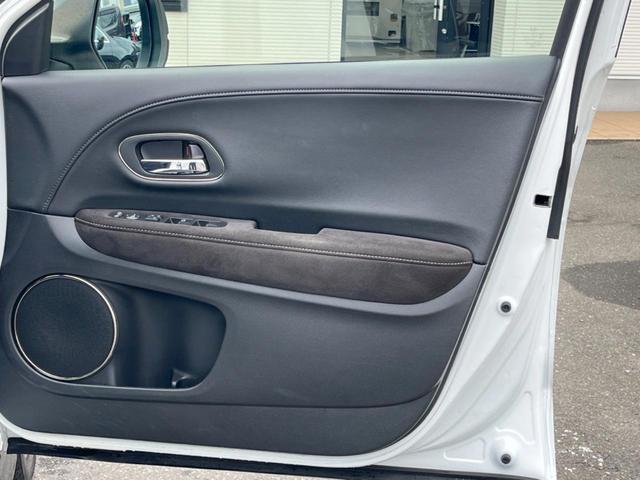 ヴェゼル ハイブリッドＲＳ・ホンダセンシング　ホンダセンシング　アダプティブクルコン　禁煙車　ハーフレザーシート　シートヒーター　スマートキー　ＬＥＤヘッド　ＥＴＣ　純正１８インチアルミ　車線逸脱警報　オートブレーキホールド　オートライト（44枚目）